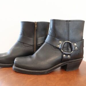 Frye Harness Ankle Boots Womens 8 Black Leather Square Toe Biker Moto Western